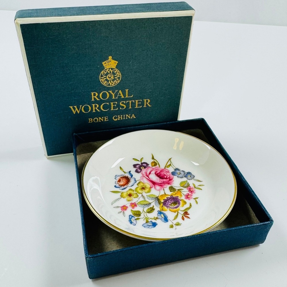 Royal Worcester Butter Pat Fine Bone China Trinket Dish Floral England NIB 4 in.